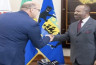 GABON-DIPLOMATIE : Colas fait profiter le Gabon de son réseau ; Credit: 